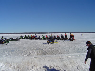 The late model group. Check out the pressure ridge in the ice in the foreground. We had not seen that before.