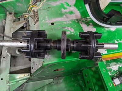 Spitfire driveshaft with idler.jpg