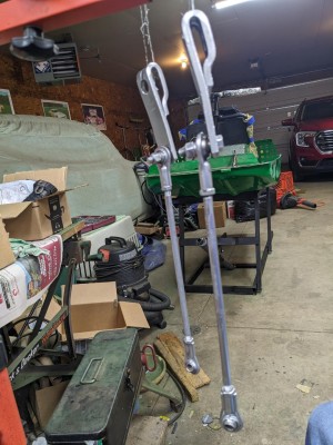 Spitfire tie rods painted.jpg