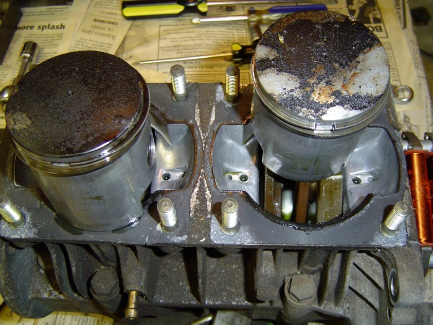 '72 400 engine 003.JPG