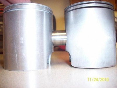 Wiseco and 340S piston comparison.JPG