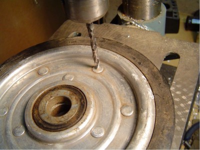 idler wheel rebuild 002.JPG