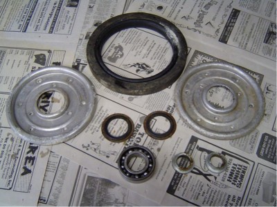 idler wheel rebuild 006.JPG