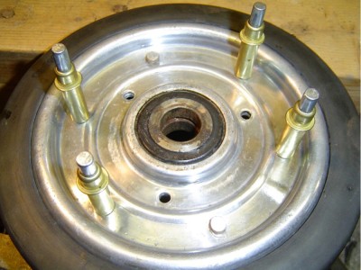 idler wheels 001.JPG