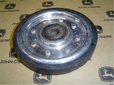 idler wheel rebuild 003.JPG