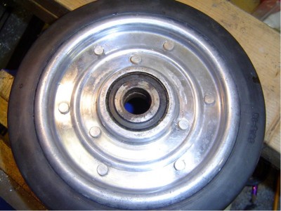 idler wheels 002.JPG