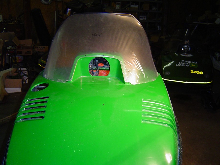 340S repro hood windshield fitting 001.JPG