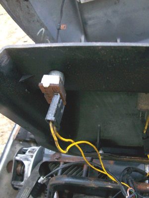 TRAILFIRE SPECIAL HEADLIGHT SWITCH UNDERSIDE.jpg